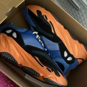 side 9 men’s yezzy boost